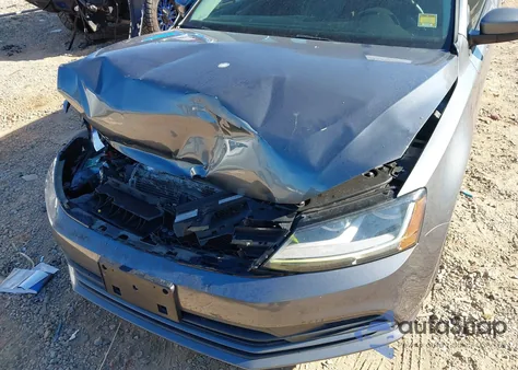 2018 Volkswagen Jetta 1.4T S from USA, damaged, VIN 3VW2B7AJ4JM251389